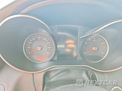 Zdjęcie 9 z 13 samochodu: 2018 MERCEDES-BENZ C 350E VIN:55SWF4HB4JU244371 - miniatura