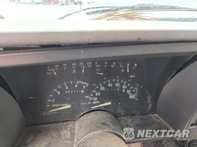 Zdjęcie 9 z 14 samochodu: 1992 GMC SUBURBAN C1500 VIN:1GKEC16K2NJ703018 - miniatura