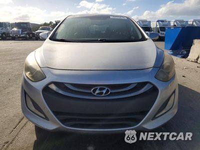 Piąte zdjęcie samochodu w środku: 2014 HYUNDAI ELANTRA GT BASE VIN:KMHD35LH7EU165031 - miniatura