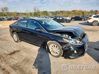 Czwarte zdjęcie samochodu z boku: 2019 HYUNDAI SONATA SE VIN:5NPE24AF7KH811388 - miniatura