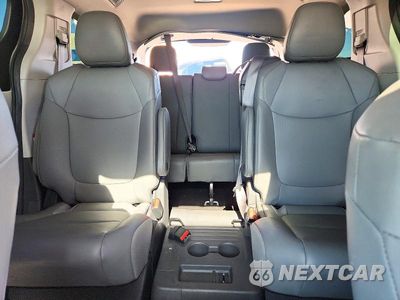Zdjęcie 10 z 14 samochodu: 2021 TOYOTA SIENNA XLE VIN:5TDYRKEC9MS065018 - miniatura