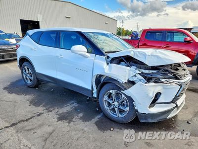 Czwarte zdjęcie samochodu z boku: 2025 CHEVROLET BLAZER 2LT VIN:3GNKBCR42SS216915 - miniatura