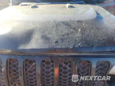 Zdjęcie 11 z 12 samochodu: 2020 JEEP GLADIATOR SPORT VIN:1C6HJTAG7LL129750 - miniatura