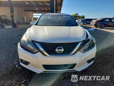 Piąte zdjęcie samochodu w środku: 2017 NISSAN ALTIMA 2.5 SR VIN:1N4AL3AP7HC161518 - miniatura