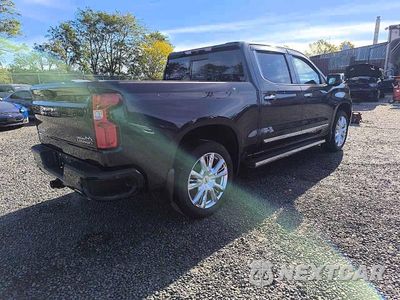 Czwarte zdjęcie samochodu z boku: 2022 CHEVROLET SILVERADO K1500 HIGH COUNTRY VIN:2GCUDJEDXN1511508 - miniatura