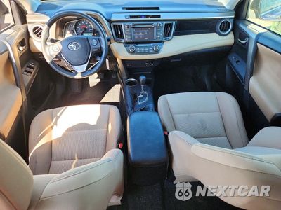 Zdjęcie 8 z 12 samochodu: 2015 TOYOTA RAV4 XLE VIN:2T3WFREV9FW197370 - miniatura
