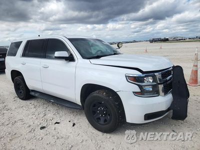 Czwarte zdjęcie samochodu z boku: 2019 CHEVROLET TAHOE POLICE VIN:1GNLCDEC2KR220020 - miniatura