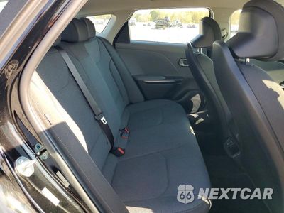 Zdjęcie 10 z 12 samochodu: 2025 KIA K4 LXS VIN:3KPFT4DE7SE114652 - miniatura