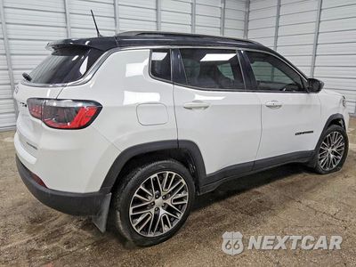 Trzecie zdjęcie samochodu z tyłu: 2023 JEEP COMPASS LIMITED VIN:3C4NJDCN2PT528637 - miniatura