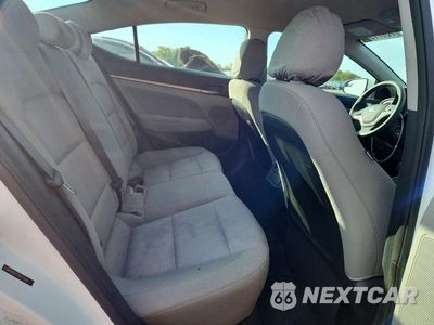 Zdjęcie 10 z 12 samochodu: 2017 HYUNDAI ELANTRA SE VIN:5NPD84LF7HH113640 - miniatura