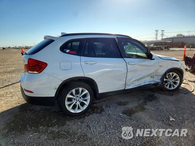 Trzecie zdjęcie samochodu z tyłu: 2013 BMW X1 XDRIVE28I VIN:WBAVL1C51DVR91564 - miniatura