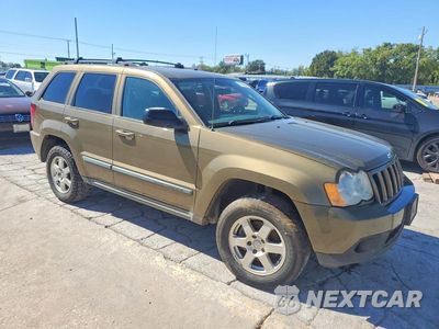 Czwarte zdjęcie samochodu z boku: 2009 JEEP GRAND CHEROKEE LAREDO VIN:1J8GR48K39C541064 - miniatura