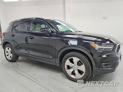 Czwarte zdjęcie samochodu z boku: 2022 VOLVO XC40 T5 MOMENTUM VIN:YV4162UK8N2762883 - miniatura