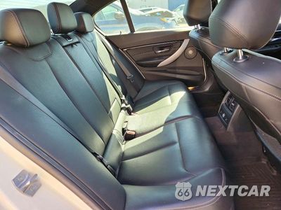 Zdjęcie 10 z 12 samochodu: 2017 BMW 330 XI VIN:WBA8D9G38HNU64855 - miniatura