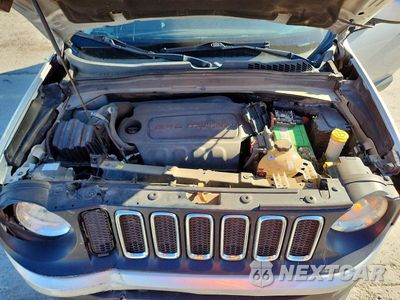 Zdjęcie 12 z 13 samochodu: 2015 JEEP RENEGADE LATITUDE VIN:ZACCJABT0FPB60322 - miniatura