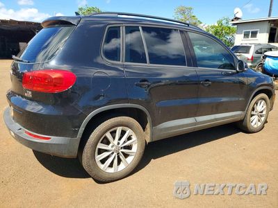 Trzecie zdjęcie samochodu z tyłu: 2017 VOLKSWAGEN TIGUAN S VIN:WVGBV7AXXHK050883 - miniatura