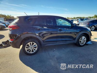 Trzecie zdjęcie samochodu z tyłu: 2018 HYUNDAI TUCSON SE VIN:KM8J2CA49JU690533 - miniatura