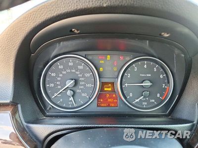 Zdjęcie 9 z 12 samochodu: 2011 BMW 328 I VIN:WBAKE3C54BE769249 - miniatura