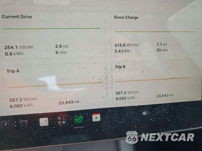 Zdjęcie 9 z 12 samochodu: 2025 TESLA MODEL Y VIN:7SAYGDEE1SA337081 - miniatura