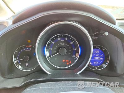 Zdjęcie 9 z 12 samochodu: 2015 HONDA FIT EX VIN:3HGGK5H86FM720491 - miniatura
