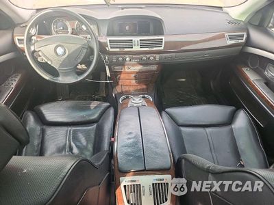 Zdjęcie 8 z 12 samochodu: 2008 BMW 750 LI VIN:WBAHN83508DT79495 - miniatura