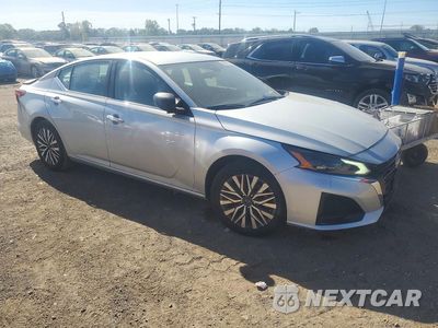 Czwarte zdjęcie samochodu z boku: 2024 NISSAN ALTIMA SV VIN:1N4BL4DV5RN325200 - miniatura