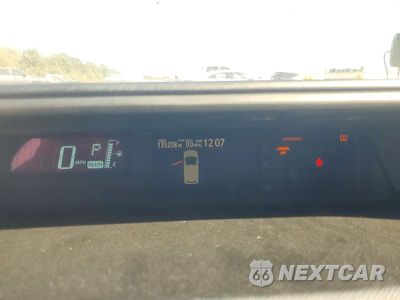 Zdjęcie 9 z 12 samochodu: 2014 TOYOTA PRIUS C TWO VIN:JTDKDTB33E1559629 - miniatura