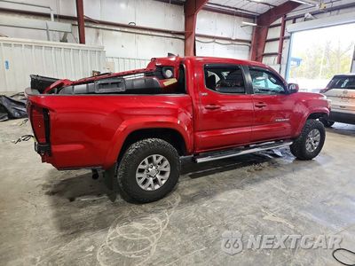Trzecie zdjęcie samochodu z tyłu: 2019 TOYOTA TACOMA SR5 V6 VIN:3TMCZ5AN7KM272281 - miniatura