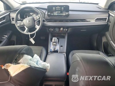 Zdjęcie 8 z 13 samochodu: 2024 MITSUBISHI OUTLANDER SE VIN:JA4J4VA84RZ009653 - miniatura
