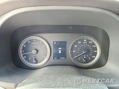 Zdjęcie 9 z 13 samochodu: 2017 HYUNDAI TUCSON LIMITED VIN:KM8J3CA28HU364776 - miniatura