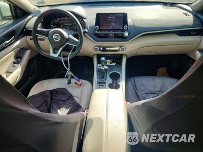 Zdjęcie 8 z 12 samochodu: 2019 NISSAN ALTIMA SV VIN:1N4BL4DV3KC134523 - miniatura