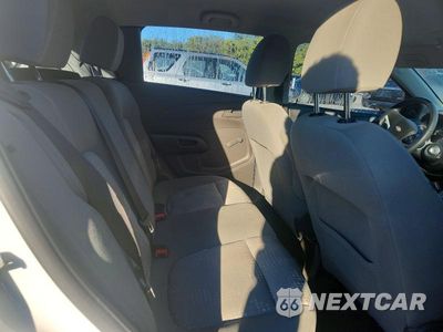 Zdjęcie 10 z 13 samochodu: 2017 CHEVROLET SONIC VIN:1G1JG6SH5H4174679 - miniatura