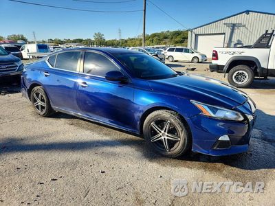 Czwarte zdjęcie samochodu z boku: 2020 NISSAN ALTIMA S VIN:1N4BL4BV2LC275653 - miniatura