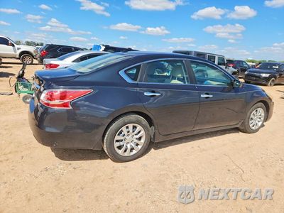 Trzecie zdjęcie samochodu z tyłu: 2015 NISSAN ALTIMA 2.5 S VIN:1N4AL3AP8FN392431 - miniatura