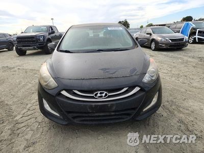 Piąte zdjęcie samochodu w środku: 2014 HYUNDAI ELANTRA GT BASE VIN:KMHD35LH7EU188227 - miniatura