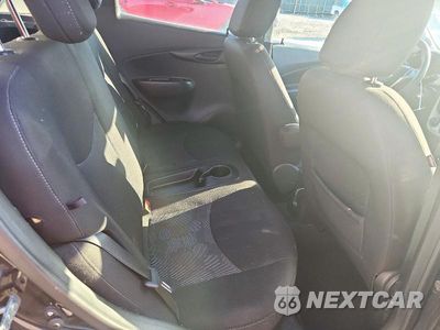 Zdjęcie 10 z 12 samochodu: 2016 CHEVROLET SPARK 1LT VIN:KL8CD6SA1GC612011 - miniatura