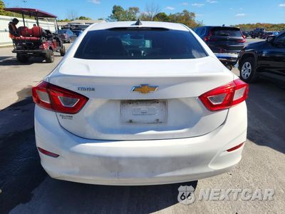 Zdjęcie 6 z 12 samochodu: 2018 CHEVROLET CRUZE LS VIN:1G1BC5SMXJ7153905 - miniatura