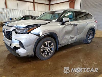 2022 TOYOTA HIGHLANDER XLE 5TDGZRBH0NS575179 - główne zdjęcie licytacji z USA - miniatura
