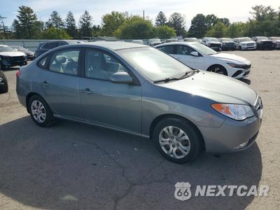 Czwarte zdjęcie samochodu z boku: 2009 HYUNDAI ELANTRA GLS VIN:KMHDU46D59U792915 - miniatura