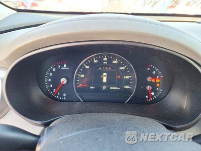 Zdjęcie 9 z 13 samochodu: 2016 KIA SORENTO EX VIN:5XYPH4A58GG160771 - miniatura