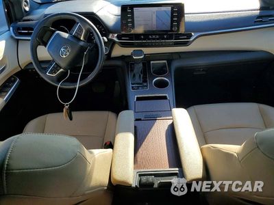 Zdjęcie 8 z 13 samochodu: 2024 TOYOTA SIENNA XLE 7-PASSENGER VIN:5TDJSKFC8RS144742 - miniatura