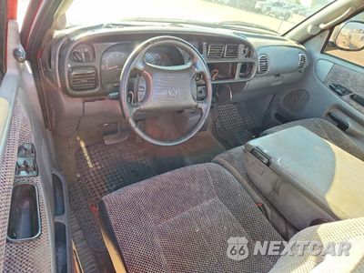 Zdjęcie 8 z 12 samochodu: 2001 DODGE RAM 1500 VIN:1B7HC16Y01S706761 - miniatura
