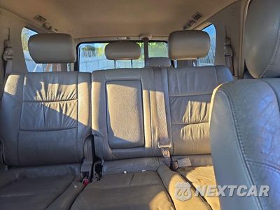 Zdjęcie 10 z 13 samochodu: 2005 TOYOTA SEQUOIA LIMITED VIN:5TDBT48AX5S252220 - miniatura