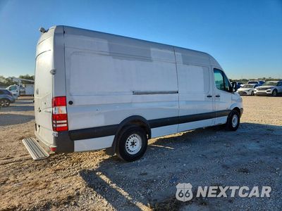 Trzecie zdjęcie samochodu z tyłu: 2011 MERCEDES-BENZ SPRINTER 2500 DELIVERY VAN VIN:WD3PE8CB6B5581869 - miniatura