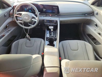 Zdjęcie 8 z 12 samochodu: 2024 HYUNDAI ELANTRA BLUE VIN:KMHLM4DJXRU113323 - miniatura