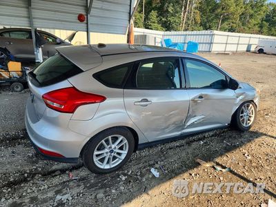Trzecie zdjęcie samochodu z tyłu: 2016 FORD FOCUS SE VIN:1FADP3K27GL264697 - miniatura