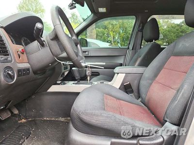 Zdjęcie 7 z 13 samochodu: 2008 FORD ESCAPE XLT VIN:1FMCU93148KB51025 - miniatura