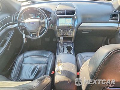 Zdjęcie 8 z 13 samochodu: 2017 FORD EXPLORER XLT VIN:1FM5K8D88HGD14461 - miniatura