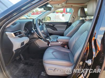 Zdjęcie 7 z 14 samochodu: 2023 TOYOTA HIGHLANDER XLE VIN:5TDKDRBH9PS033333 - miniatura