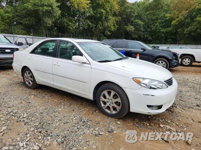 Czwarte zdjęcie samochodu z boku: 2005 TOYOTA CAMRY XLE VIN:4T1BE30K65U386707 - miniatura